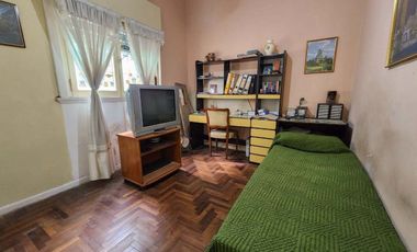VENTA CASA 4 AMB. TERRAZA CON QUINCHO VILLA BOSCH