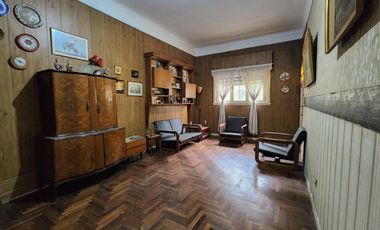 VENTA CASA 4 AMB. TERRAZA CON QUINCHO VILLA BOSCH