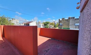 VENTA CASA 4 AMB. TERRAZA CON QUINCHO VILLA BOSCH