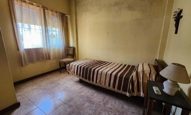 VENTA CASA 4 AMB. TERRAZA CON QUINCHO VILLA BOSCH