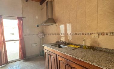 Venta de casa + duplex