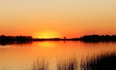 CHALET EN VENTA LAGUNA DE MONTE CON LOTES LIBRES