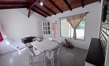CHALET EN VENTA LAGUNA DE MONTE CON LOTES LIBRES