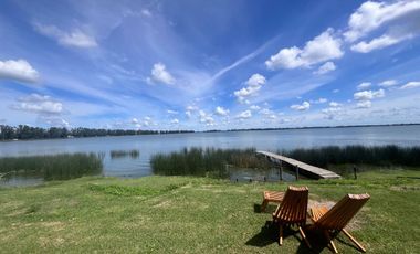 CHALET EN VENTA LAGUNA DE MONTE CON LOTES LIBRES