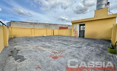 DEPARTAMENTO EN PH 3 AMBIENTES PRIMER PISO, CON PATIO Y TERRAZA LOBRE