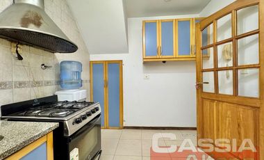 DEPARTAMENTO EN PH 3 AMBIENTES PRIMER PISO, CON PATIO Y TERRAZA LOBRE