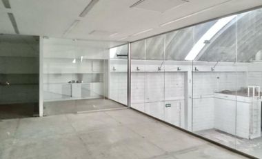 RENTA DE LOCAL COMERCIAL CON MEZANINE EN COLONIA SAN PEDRO DE LOS PINOS