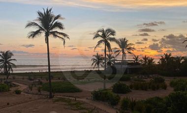 Marea Beachfront Villas Zihuatanejo Casa en condominio en venta en Aeropuerto Zihuatanejo