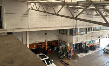 LOCAL COMERCIAL EN RENTA BOSQUES DEL LAGO
