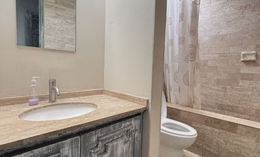CASA EN PRIVADA CERCA DE PLAZA TOREO COLONIA EL PARQUE