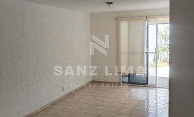 Villas de Benavente 2: Casa en fraccionamiento privado con amplios espacios