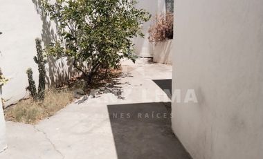 Villas de Benavente 2: Casa en fraccionamiento privado con amplios espacios