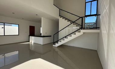 EN VENTA CASA EN FRACCIONAMIENTO EN CONKAL