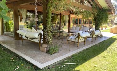 Se vende EXCELENTE CASA, EN LOS ANDES.