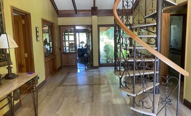 Se vende EXCELENTE CASA, EN LOS ANDES.