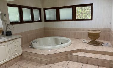 Se vende EXCELENTE CASA, EN LOS ANDES.