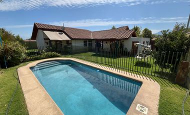 Arriendo casa en Los Adobes de Nogales en Machali