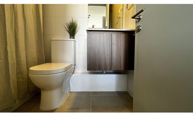 ARRIENDO METRO LO OVALLE / JOSE URETA / LA CISTERNA