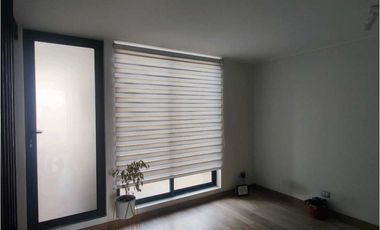 SE VENDE CASA, COMO NUEVA, SECTOR PALENA LA FLORIDA