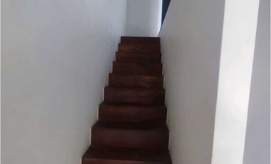 SE VENDE CASA, COMO NUEVA, SECTOR PALENA LA FLORIDA