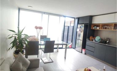 SE VENDE CASA, COMO NUEVA, SECTOR PALENA LA FLORIDA