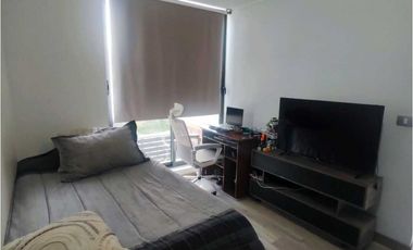 SE VENDE CASA, COMO NUEVA, SECTOR PALENA LA FLORIDA