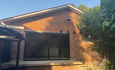 Casa en Venta de 1 piso en Residencial La Virgen, Metepec, en frente del Parque Bicentenario