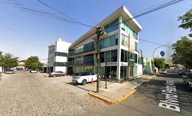 Locales en Renta en Edificio Chapultepec - Local 4 - 113 m2 y Local 7 - 50m2