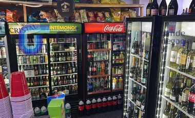 Local Comercial en Venta en DERECHO DE LLAVES DE BOTILLERÍA EN ¡UBICACIÓN TOP!..CON ALTA RENTABILIDAD Y EXCELENTES NÚMEROS. EN VITACURA..
