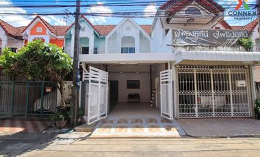 FOR SELL Townhouse/Townhome  Baan Thanarom BTS-Bang Na CX-118117