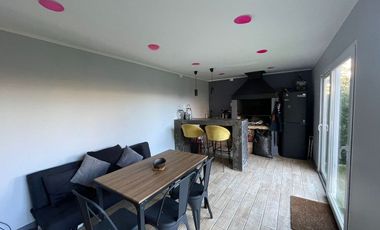 Se arrienda Preciosa y moderna casa mediterránea en  excelente sector  residencial a partir de mayo