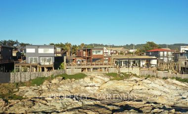 Pichilemu, Increíble casa sobre el mar en Infiernillo