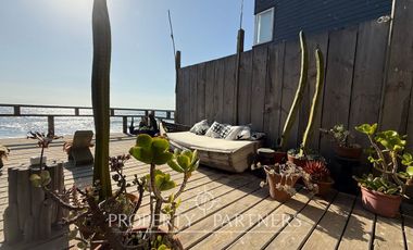 Pichilemu, Increíble casa sobre el mar en Infiernillo