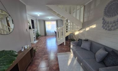 Casa en Venta en CERRO AZUL 1894 VALLES DE SAN CLEMEN