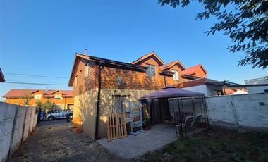 Casa en Venta en CERRO AZUL 1894 VALLES DE SAN CLEMEN