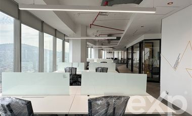 Oficina en Arriendo en AVDA. VITACURA
