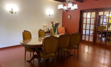 Venta Casa 5 ambientes en Bernal Centro