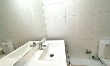 Departamento en Arriendo en 2 dormitorios, 2 baños, 2 estacionamientos!