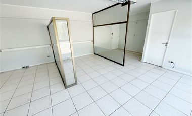 Oficina en Arriendo en Fontova con Santa Elena!!