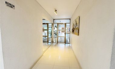 Oficina en Arriendo en Fontova con Santa Elena!!