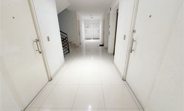 Oficina en Arriendo en Fontova con Santa Elena!!