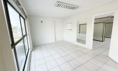 Oficina en Arriendo en Fontova con Santa Elena!!