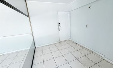 Oficina en Arriendo en Fontova con Santa Elena!!