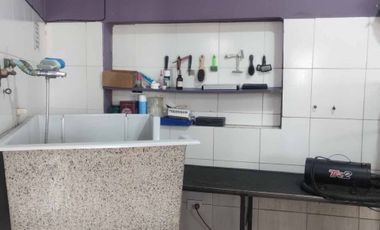 VENTA DE LOTE CON GRAN LOCAL COMERCIAL