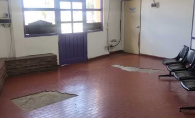 VENTA DE LOTE CON GRAN LOCAL COMERCIAL