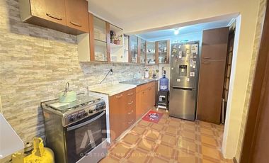 Casa en Venta en LOCARNO 0959