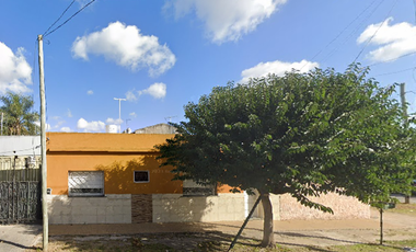 VENTA OPORTUNIDAD / DOS PROPIEDADES INDEPENDIENTES. SOBRE EL MISMO TERRENO /