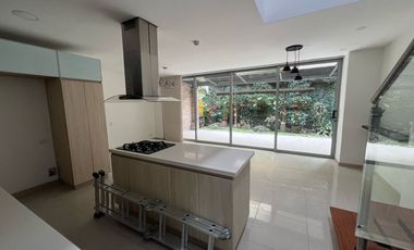 Casa en Arriendo Ubicado en Medellín Codigo 1041