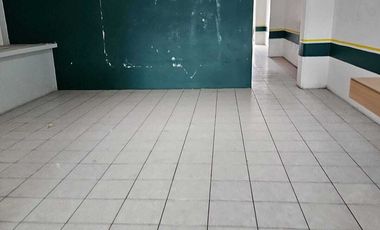 Local Comercial en Ventura Puente: Estudio