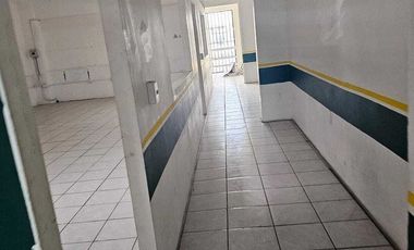 Local Comercial en Ventura Puente: Estudio